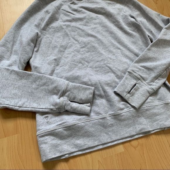 Grey Ivivva Sweater - Picture 4 of 10
